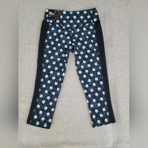 New Nike Leggings Womens Small Grey Drift  Legend Spots Carpi Training Tight Fit